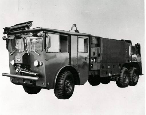 P-4_Official_1972_Front.jpg