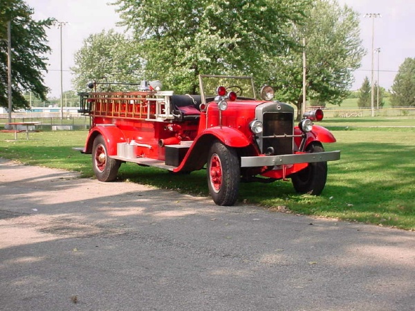 1932_Buffalo_Fire_Eng.jpg