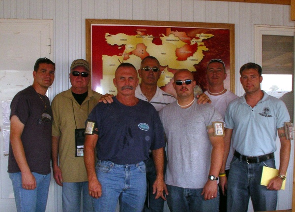 Lucky_Seven_Leaving_Iraq_July_2005.jpg